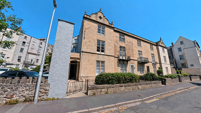 2 Bedroom Apartment To Rent In South Terrace, Weston-super-Mare, BS23