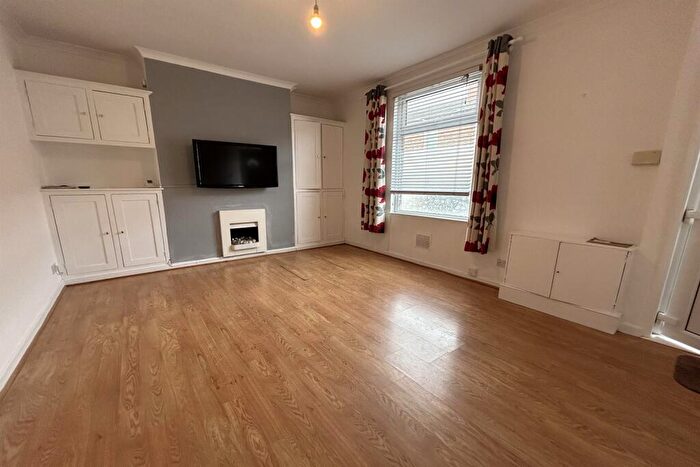 3 Bedroom End Of Terrace House To Rent In St. Anns Street, Sale, M33