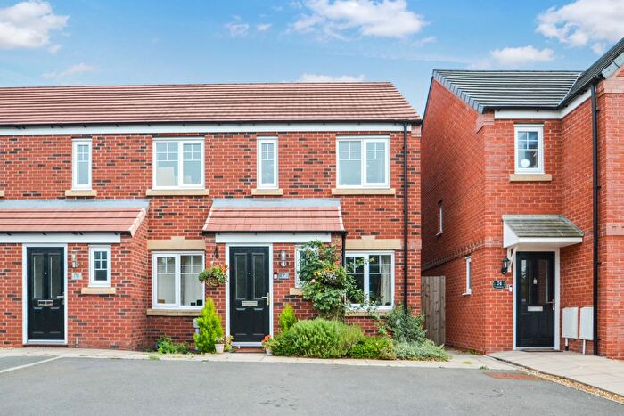 2 Bedroom End Of Terrace House For Sale In Centenary Way, Newport, TF10