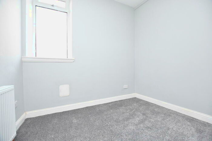 1 Bedroom Ground Flat To Rent In High Street, Newmilns, KA16