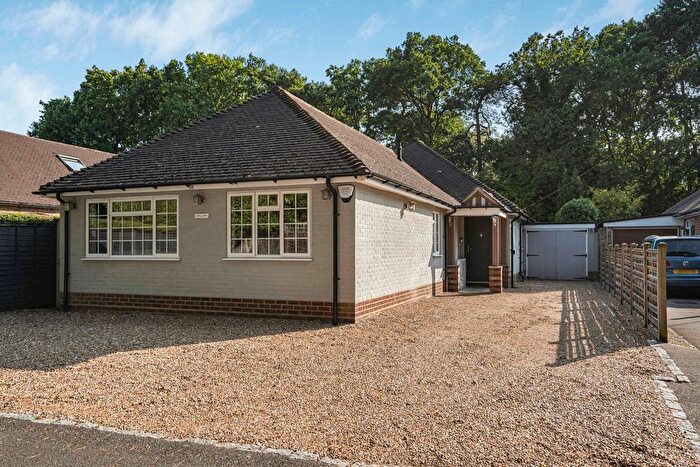 4 Bedroom Bungalow For Sale In Coldharbour Lane, Woking, Surrey, GU22