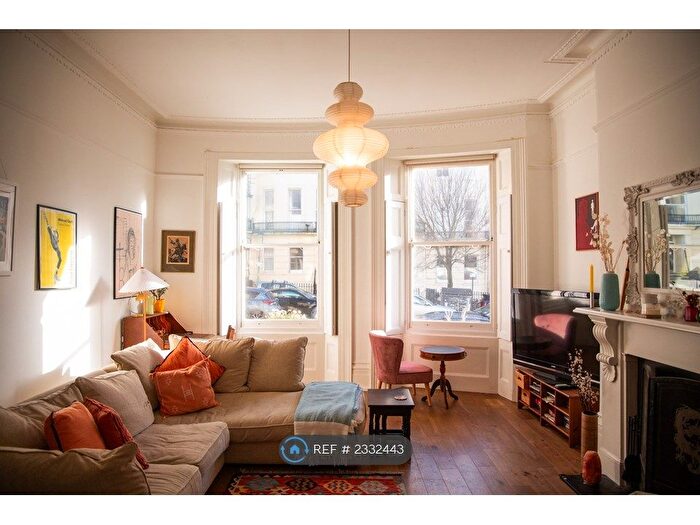 2 Bedroom Flat To Rent In Brunswick Place, Hove, BN3