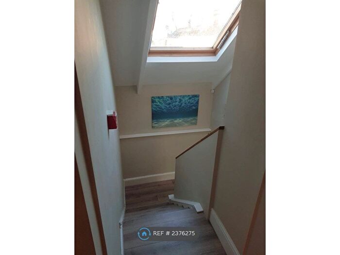 2 Bedroom Flat To Rent In Tolcarne Road, Newquay, TR7