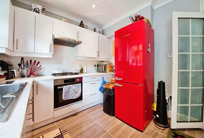 3 Bedroom Terraced House For Sale In Monoux Grove, London, E17