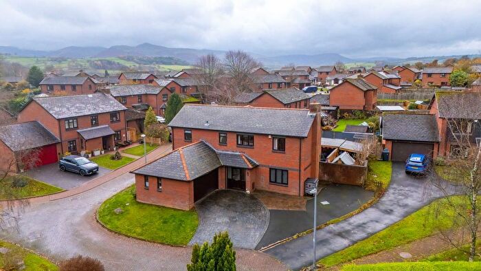 5 Bedroom Detached House For Sale In Beacons Park, Brecon, LD3