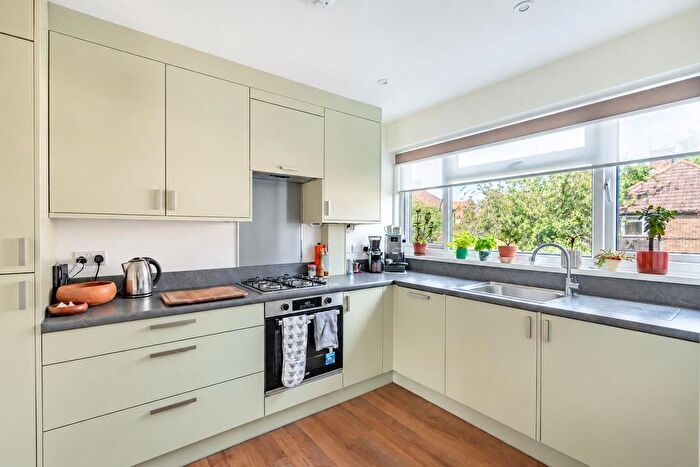 2 Bedroom Flat For Sale In Albert Street, York, YO10