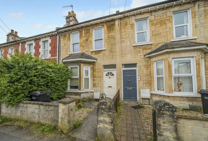 3 Bedroom Terraced House To Rent In Locksbrook Road, Bath, Somerset, BA1