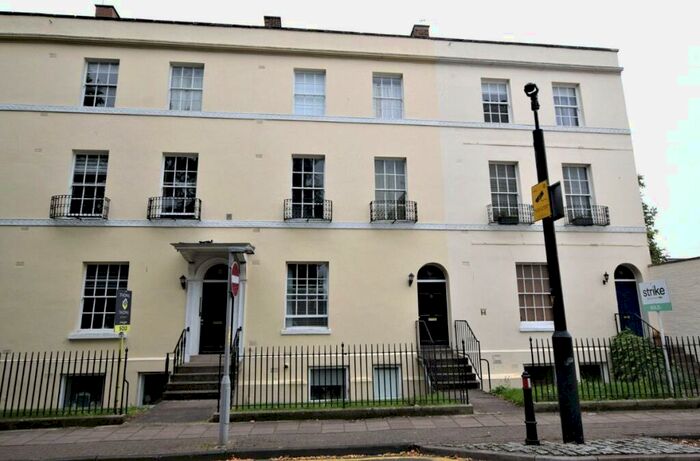 Apartment To Rent In Brunswick Square, Gloucester, Gloucestershire, GL1