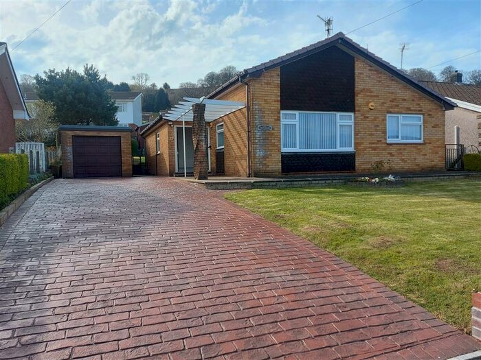 3 Bedroom Bungalow To Rent In Greenway Drive, Griffithstown, Pontypool, NP4