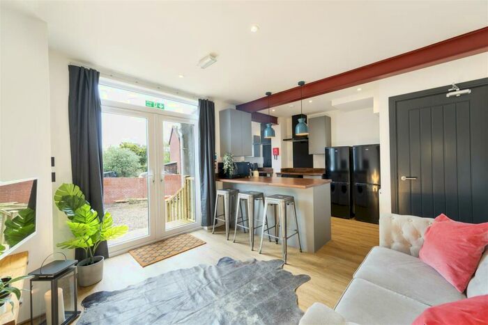 6 Bedroom House To Rent In Charlton Road, Kingswood, Bristol, BS15