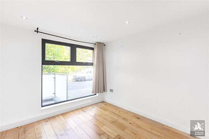 1 Bedroom Apartment To Rent In Spurstowe Terrace, Hackney, London, E8