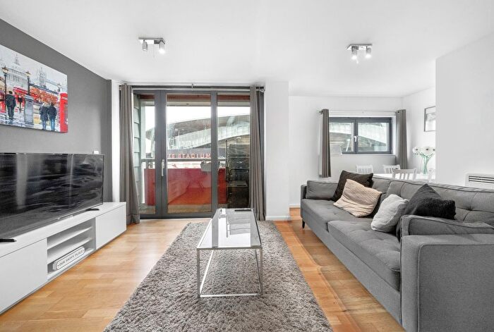 1 Bedroom Flat To Rent In Ashburton Triangle, Drayton Park, N5