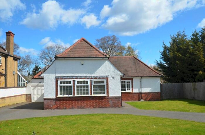 4 Bedroom Detached Bungalow To Rent In Woodmere Way, Beckenham, Bromley, BR3