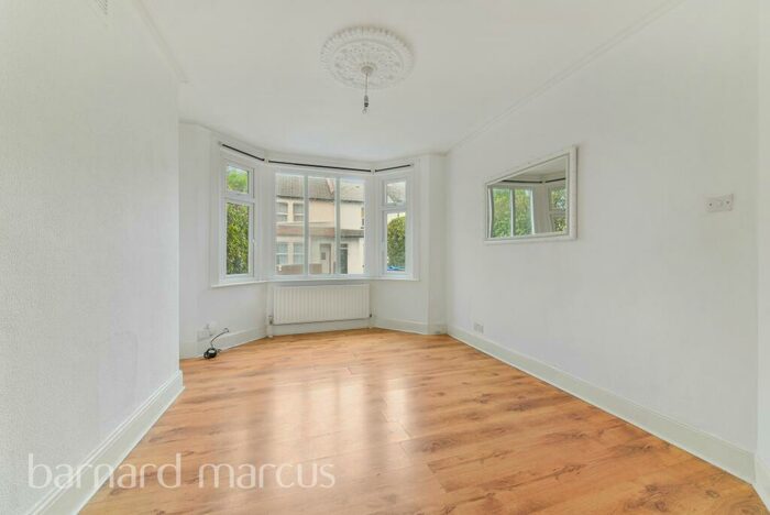 3 Bedroom Terraced House To Rent In Sumner Road, Croydon, CR0