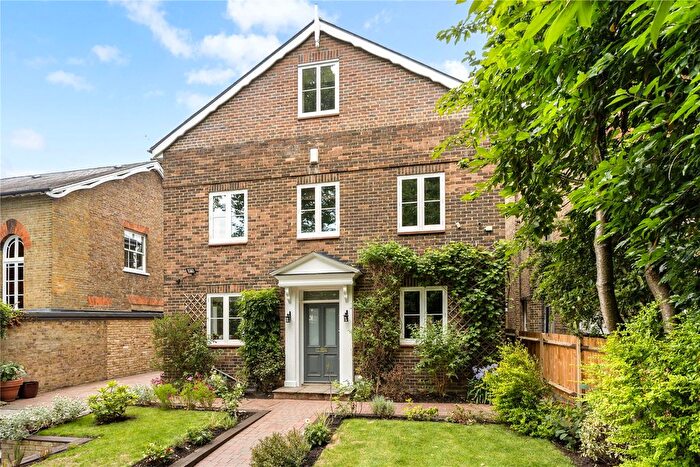 6 Bedroom Detached House For Sale In The Avenue, St Margarets, Twickenham, TW1
