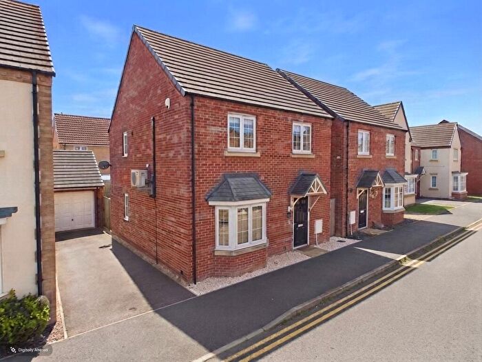 4 Bedroom Detached House For Sale In Apollo Avenue, Stanground South, PE2
