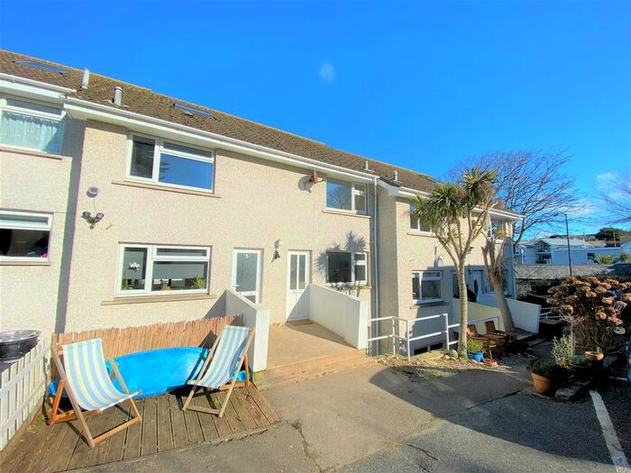 2 Bedroom Maisonette To Rent In The Orchards, Porth Way, Newquay, TR7