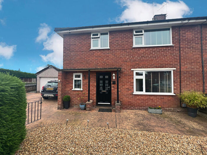 3 Bedroom House To Rent In Moldsdale Road, Mold, CH7