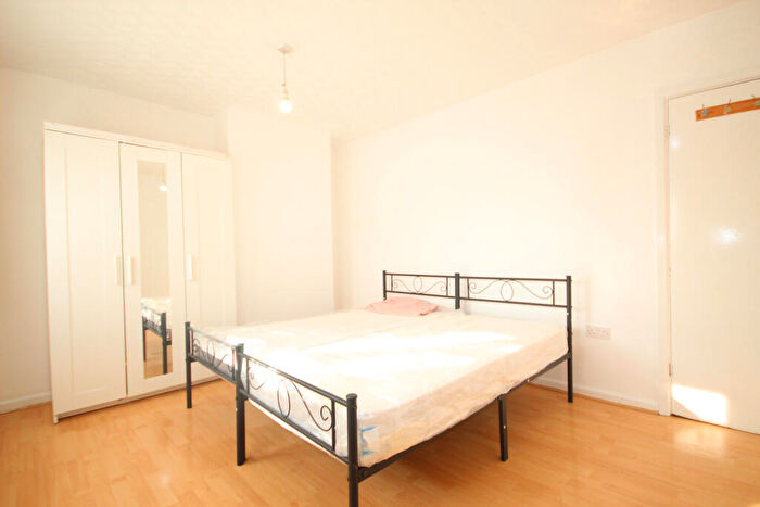 3 Bedroom Semi Detached House To Rent In Highmead Crescent, Wembley, Middlesex, HA0