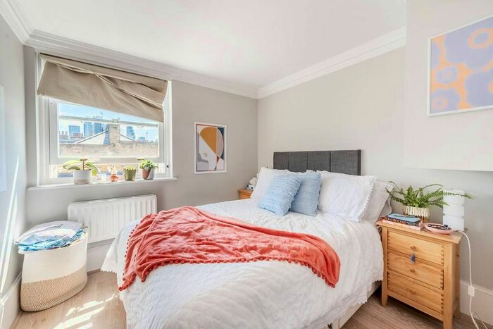 2 Bedroom Flat To Rent In Gloucester Street, Pimlico, London, SW1V