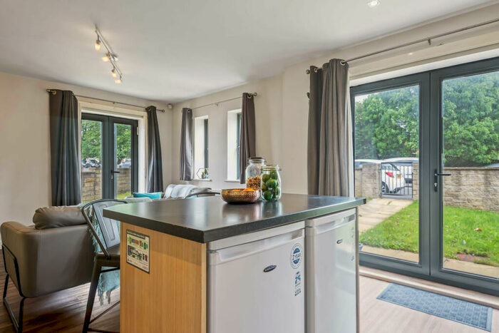 2 Bedroom House To Rent In The Mews, Bentley Lane, Leeds, LS6
