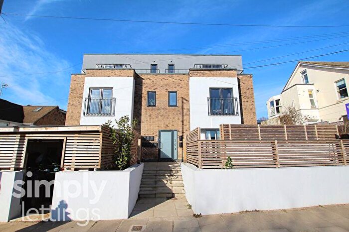1 Bedroom Flat To Rent In Old Shoreham Road, Brighton, BN41