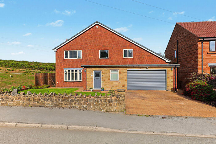 4 Bedroom Detached House For Sale In Handley Road, New Whittington, Chesterfield, S43