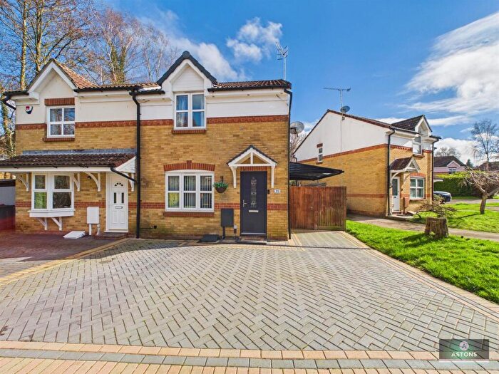 3 Bedroom Semi Detached House For Sale In Shoreham Road, Maidenbower, RH10