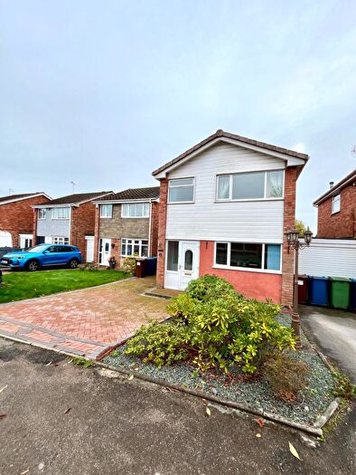 3 Bedroom Link Detached House To Rent In Beton Way, Stafford, ST16