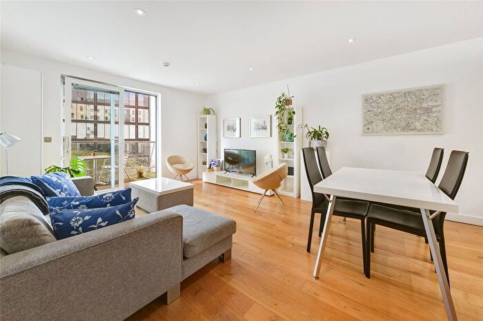 3 Bedroom Flat To Rent In Gillingham Street, Westminster, London, SW1V