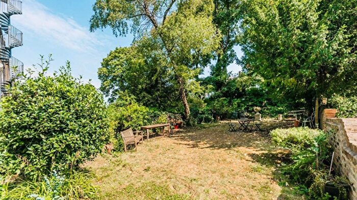 2 Bedroom Terraced House To Rent In Victoria Rise, Clapham Town, SW4