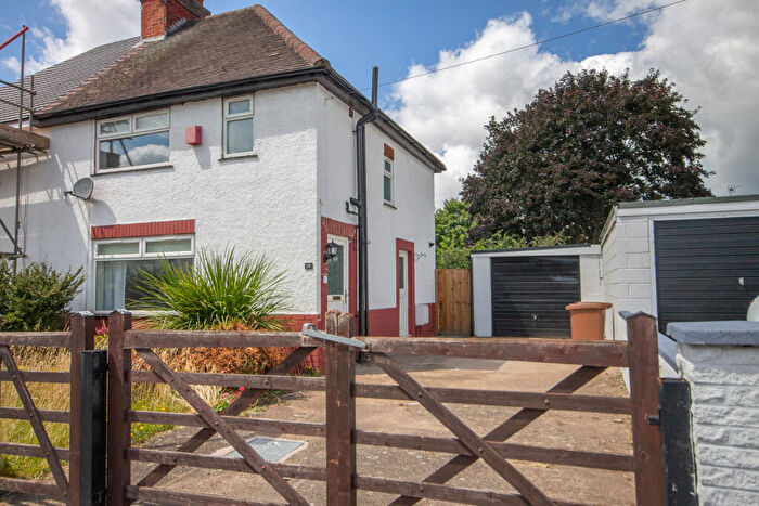3 Bedroom Semi-Detached House To Rent In Ravenscroft Drive, Chaddesden, Derby, Derbyshire, DE21