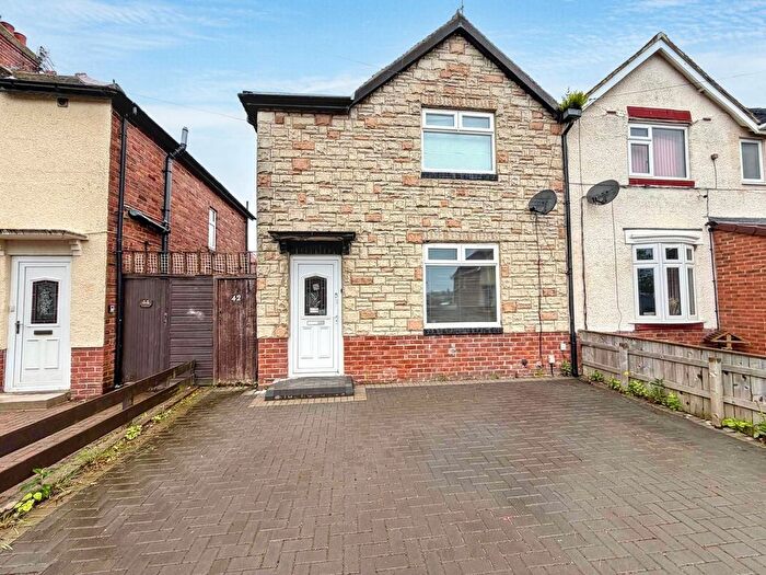 3 Bedroom Semi-Detached House For Sale In Links Road, Tynemouth, North Shields, NE30