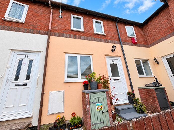 2 Bedroom Terraced House For Sale In Kinnerton Way, Exeter, EX4