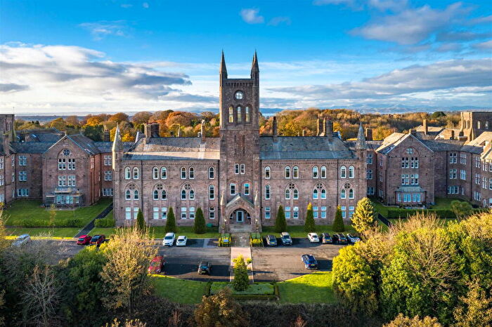 4 Bedroom Penthouse For Sale In South Wing, The Residence, Lancaster, LA1