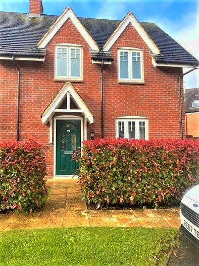 3 Bedroom Semi-Detached House To Rent In Fitzgerald Road, Little Billing, Northampton, NN3