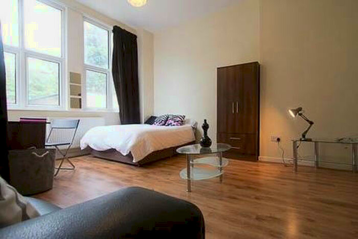 1 Bedroom House To Rent In Vinery Road, Leeds, LS4