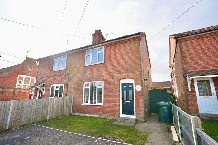 3 Bedroom Semi-Detached House To Rent In Cromer Road, Overstrand, NR27