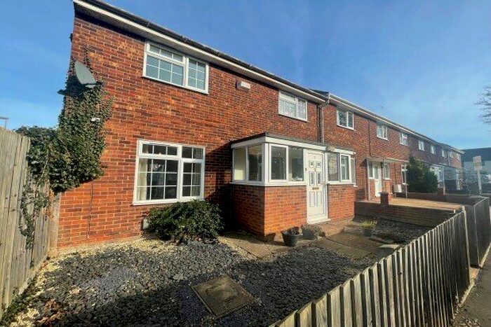 3 Bedroom Property To Rent In Silver Birch Close, Huntingdon, PE29