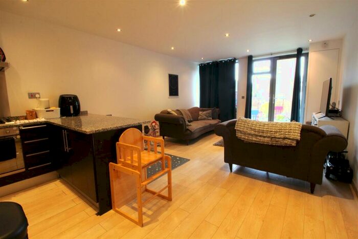 2 Bedroom Apartment To Rent In Flat Kilmuir House, KT17