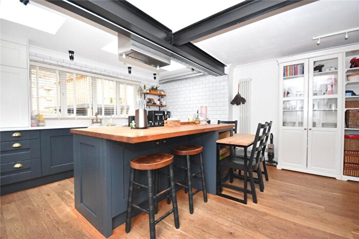 3 Bedroom Semi-Detached House For Sale In Oxford Drive, Kippax, Leeds, West Yorkshire, LS25