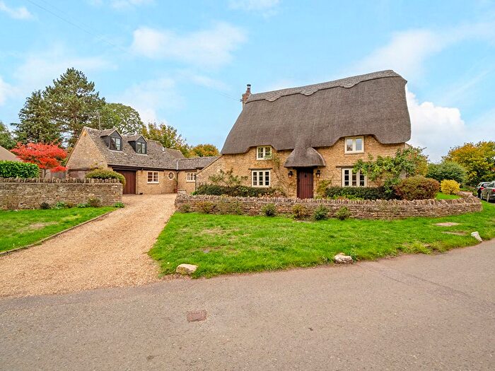 4 Bedroom Cottage For Sale In North Green, Kidlington, Kirtlington, OX5