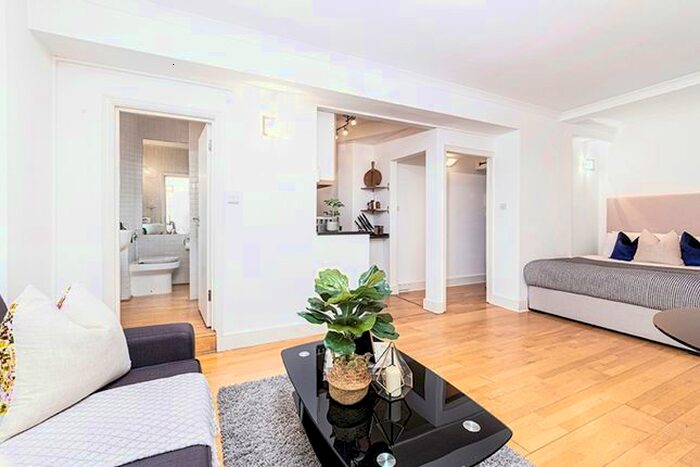 1 Bedroom Flat To Rent In Hill Street, London, W1J