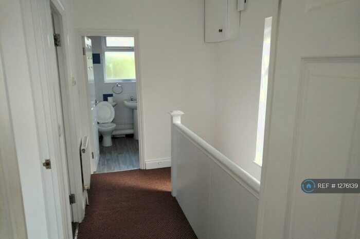 1 Bedroom Flat To Rent In Berkeley Road, London, NW9