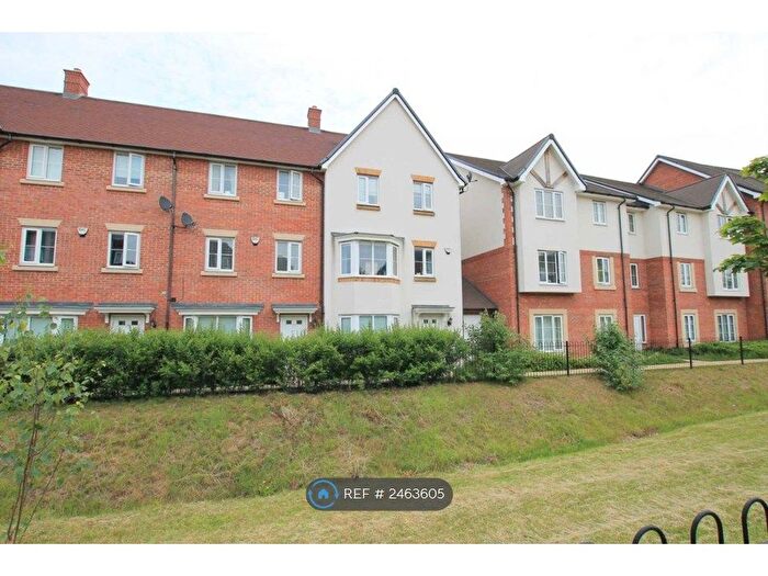 4 Bedroom End Of Terrace House To Rent In Three Valleys Way, Bushey, WD23