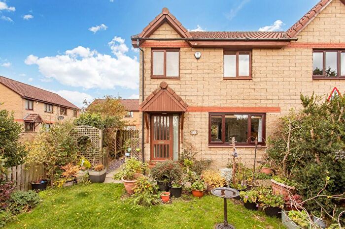 4 Bedroom Semi-Detached House For Sale In Quoiters Court, EH47