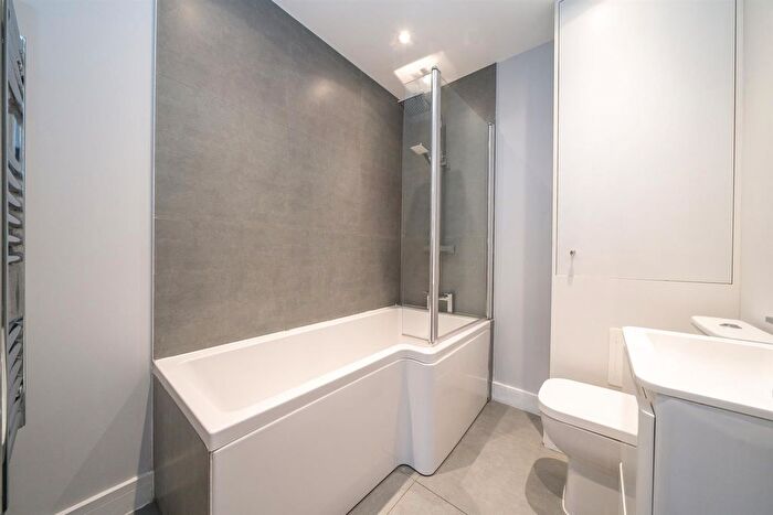 1 Bedroom Flat To Rent In George Street, Hemel Hempstead, HP2