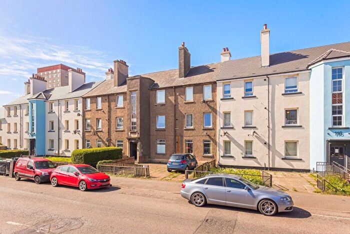 3 Bedroom Flat For Sale In Restalrig Road, Edinburgh, EH7