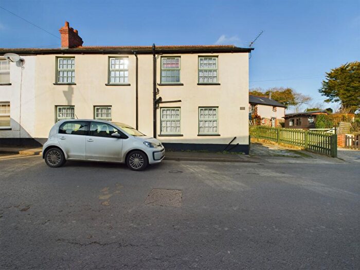 3 Bedroom End Of Terrace House For Sale In Holsworthy, Devon, EX22