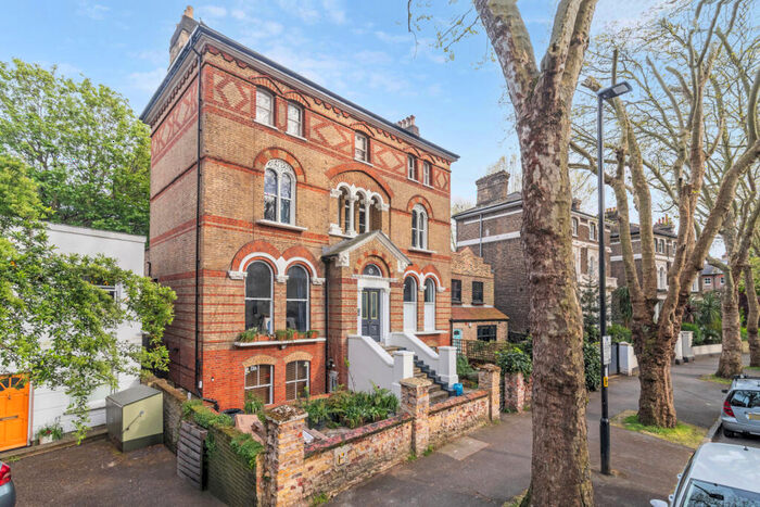 2 Bedroom Flat To Rent In Highbury New Park, Islington, N5